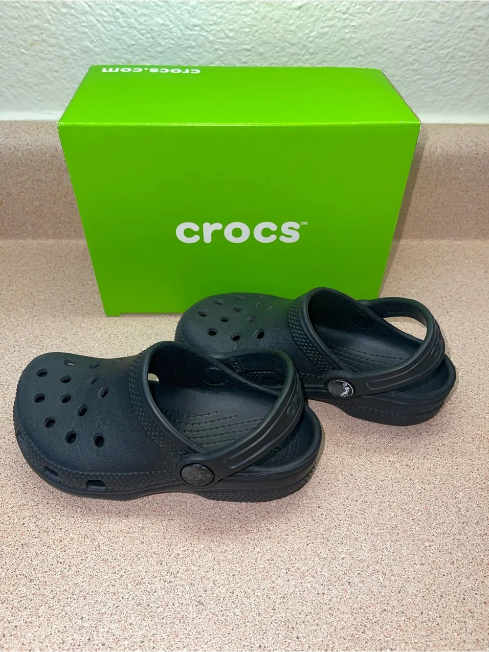 CROCS Kids Classic Clog in Black